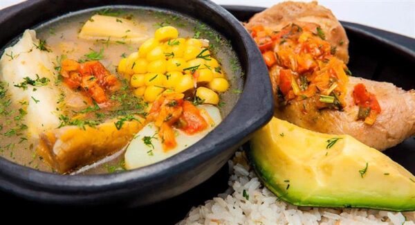 Sancocho de Gallina Tradicional Colombiano - Imagen 2